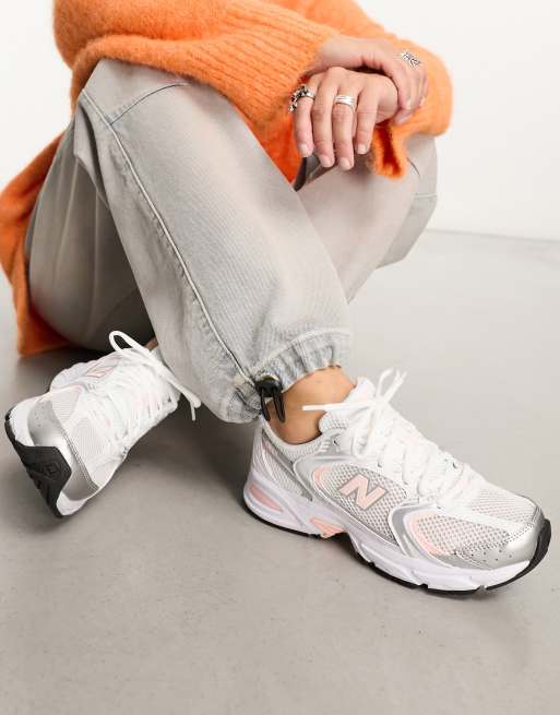 New Balance – 530 – Buty sportowe w kolorze białym i pasteloworóżowym