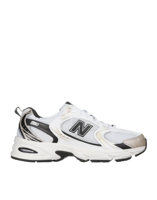 New Balance - 530 - Hvide sneakers med sorte og guldfarvede detaljer, 3 af 4