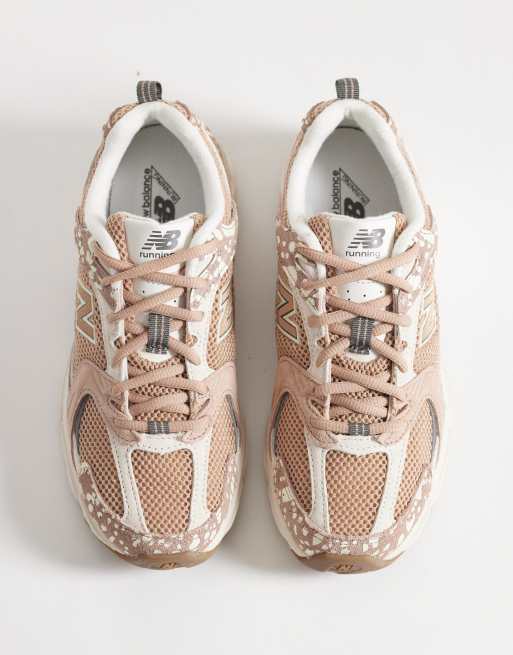New Balance – 530 – Sneaker in Taupe mit Rehfell-Print, 2 von 5