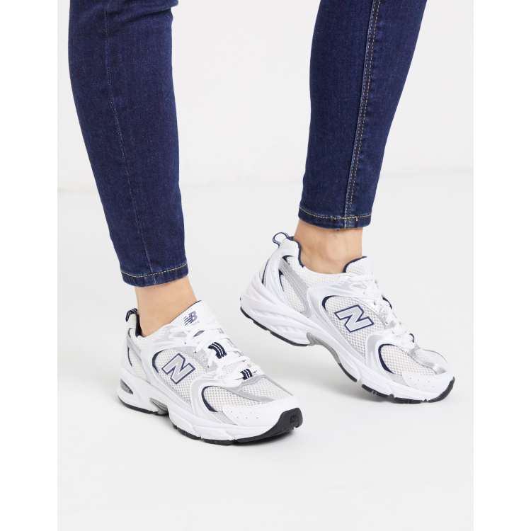 New Balance – 530 in Weiß, Silber | ASOS