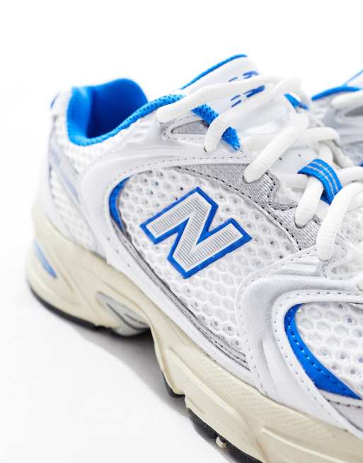 New Balance – 530 – Sneaker in Weiß und Blau mit Vintage-Sohle, 4 von 5