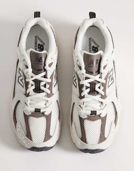 New Balance – 530 – Sneaker in Wollweiß und Braun mit Rehmuster, 2 von 5