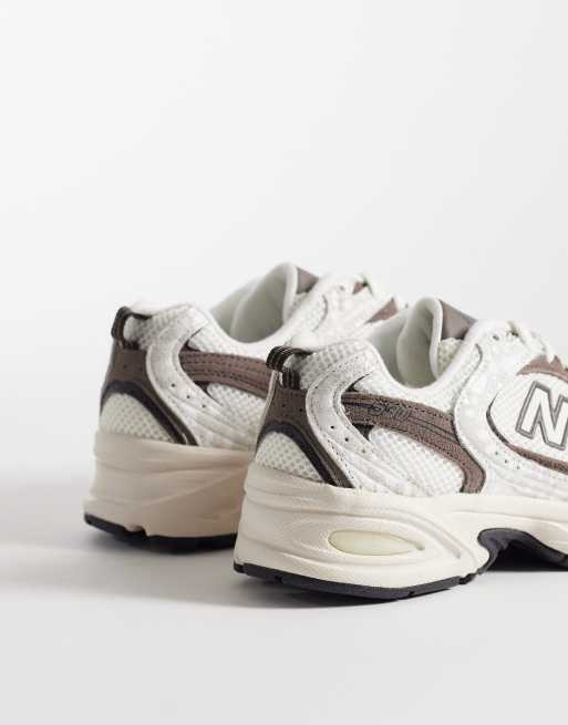 New Balance – 530 – Sneaker in Wollweiß und Braun mit Rehmuster, 3 von 5