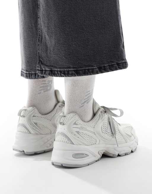 New Balance - 530 - Sneakers argento con lacci a nastro - In esclusiva per ASOS, 5 di 5
