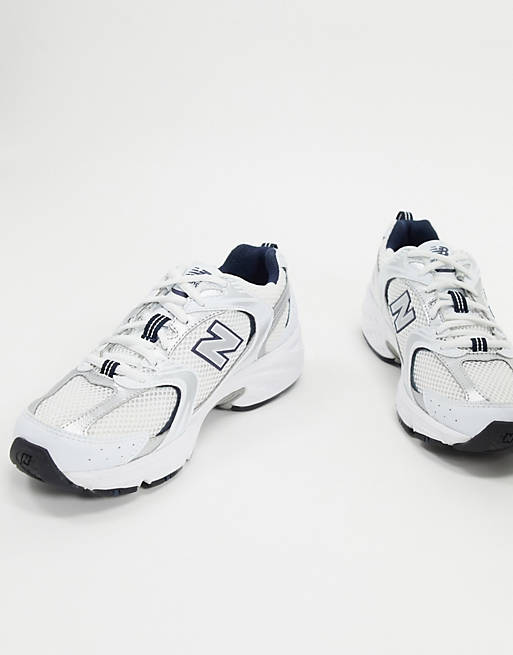 New Balance - 530 - Sneakers i hvid, sølvfarve blå | ASOS