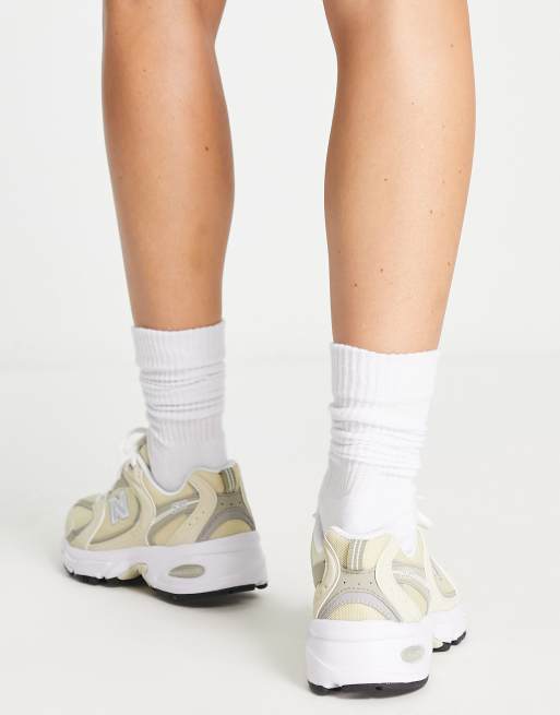 New Balance 530 sneakers in cream and silver, 2 of 4