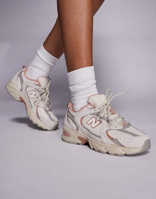 New Balance 530 sneakers in off white and coral, 4 of 5