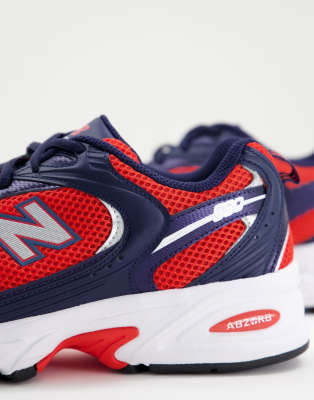 New Balance - 530 - Sneakers in rood en marineblauw | ASOS