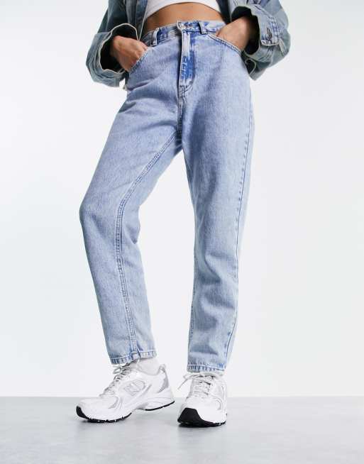 New balance shop plateadas jeans