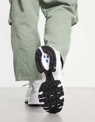 new balance 530 sneakers in white