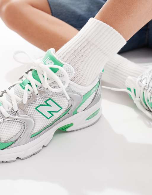 スニーカー NEW BALANCE '530' sneakers Green New Balance 530 sneakers in white & green | ASOS