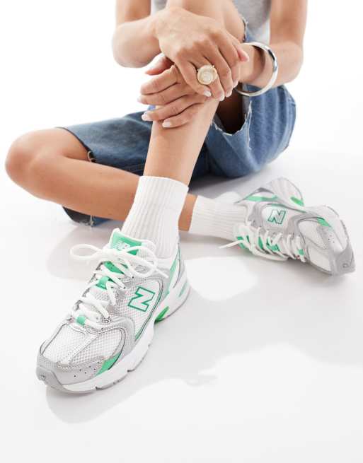 【New Balance】530 Trainers スニーカー White Green Silver New Balance 530 sneakers in white, silver and green detail