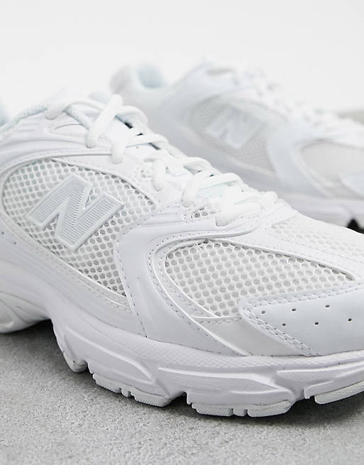 New Balance 530 trainers in all white