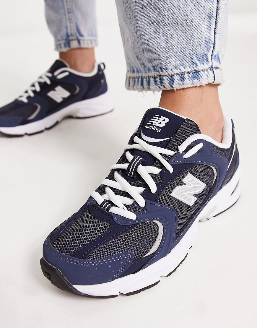 New Balance 530 trainers in navy-Grey