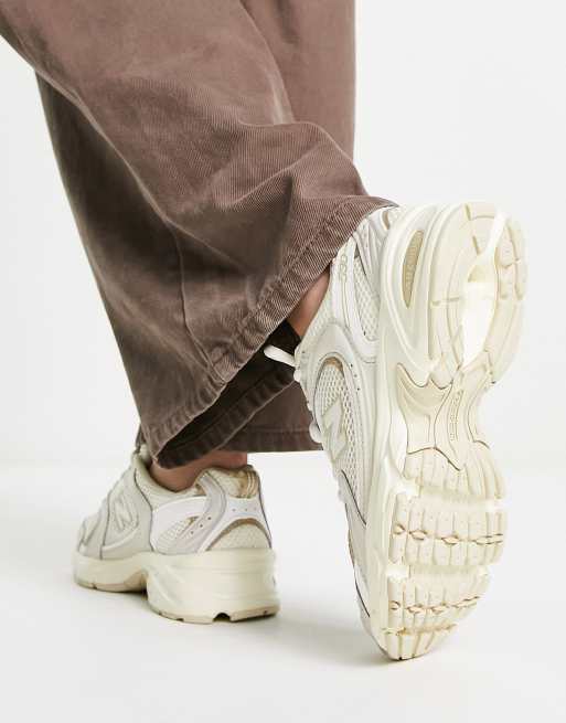 New Balance 530 trainers in oatmeal, 2 of 4