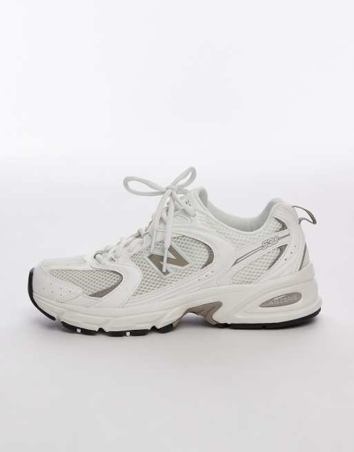 New Balance 530 trainers in off white