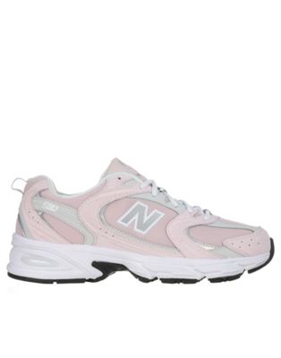 New Balance 530 trainers in pink