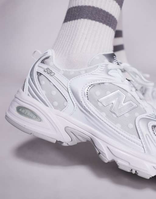 New Balance ニューバランス 530 ドット New Balance 530 trainers in white and silver polka dot | ASOS