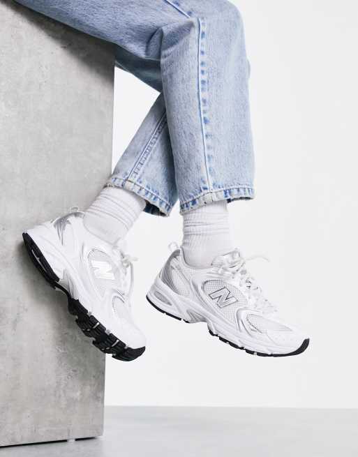 New Balance 530 trainers in white and silver , 3 of 4