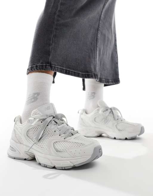 New Balance 530 trainers with ribbon laces in silver - Exclusive to ASOS, 3 of 5