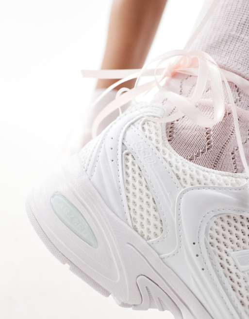 New Balance 530 – Trippelvita sneakers, 4 av 5
