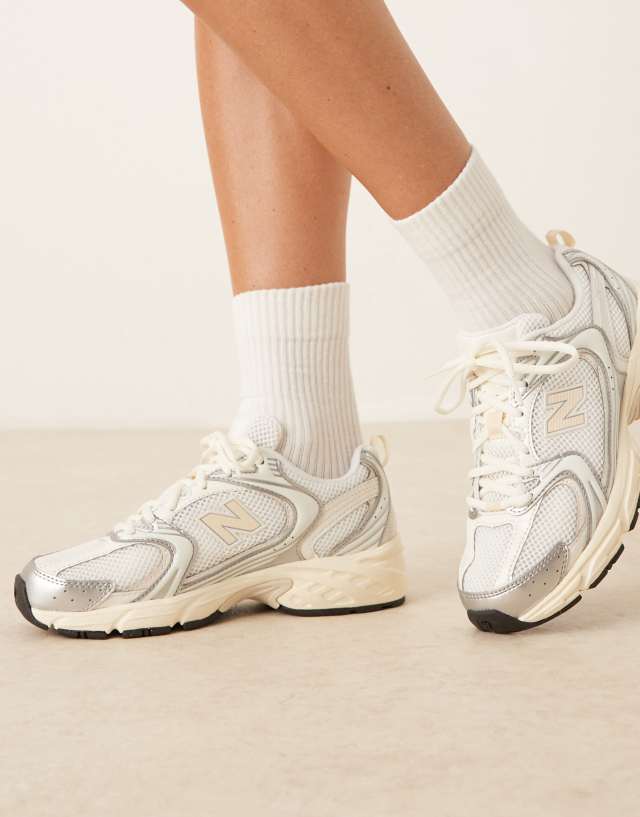 New Balance 530 unisex sneakers in silver metallic | ASOS