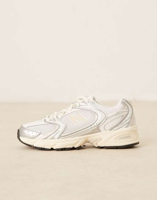 New Balance 530 unisex trainers in silver metallic