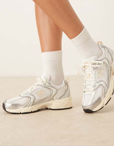 New Balance 530 unisex trainers in silver metallic - view 1