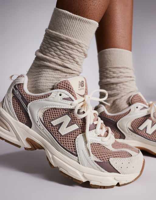 New Balance – 530 – Vita och bruna sneakers, 4 av 5