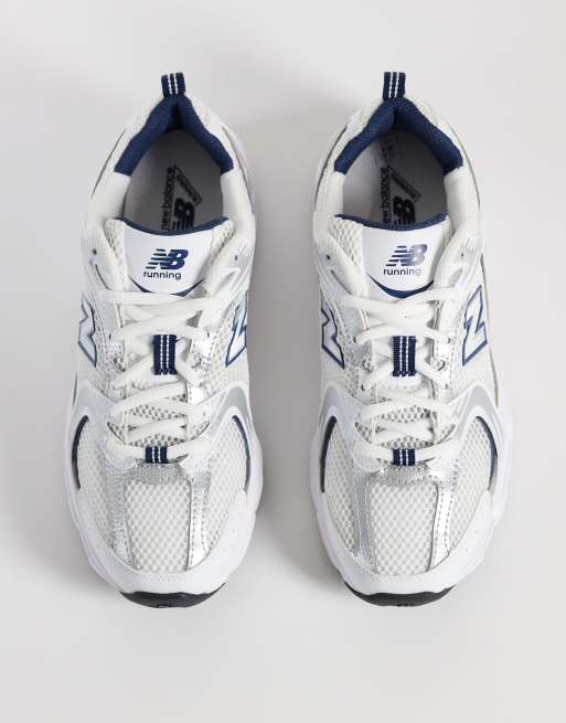 New Balance – 530 – Vita och grå träningsskor , 2 av 5