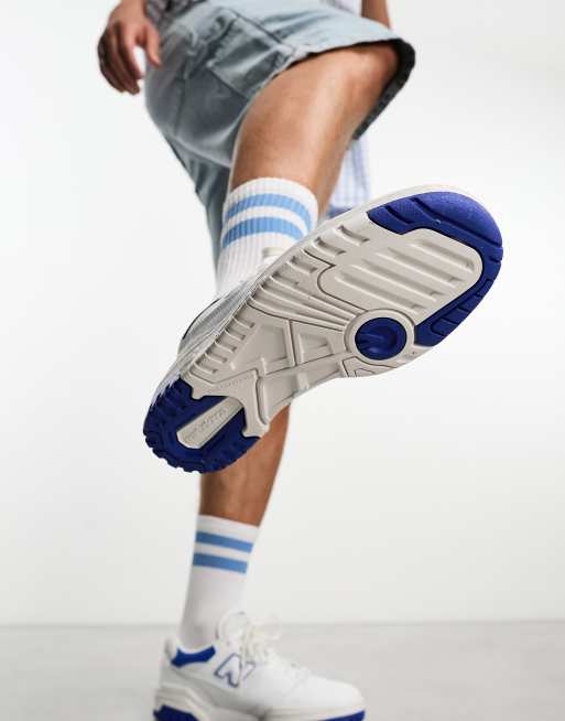 New Balance – 550 – Sneaker in Weiß mit Details in Blau, 4 von 4