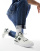 Thumbnail 1 van 5
