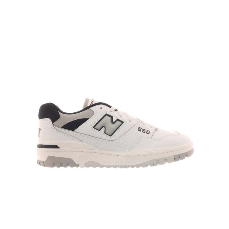 New Balance 550 sneakers in white with black and gray detail | ASOS