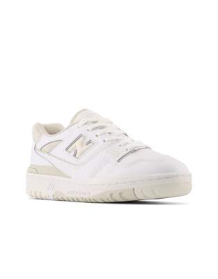 New Balance - 550 - Sneakers in wit en lichtbeige