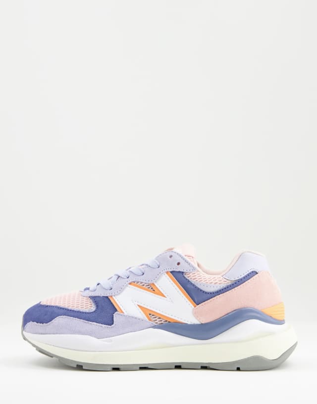 New Balance 57/40 sneakers in blue with pink detail