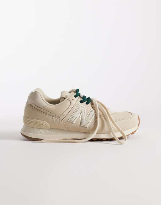 New Balance – 574 – Sneaker aus Wildleder in Beige mit doppelter Schnürung, 2 von 5