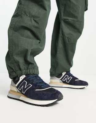 New Balance - 574 - Sneaker in Marineblau und Wollweiß