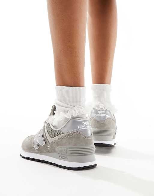 New Balance 574 Sneakers grigie e bianche ASOS