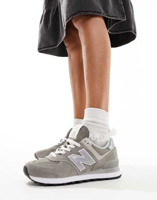 Línea del sitio Narabar Ordenanza del gobierno New Balance 574 sneakers in gray and white | ASOS