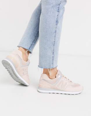 light pink new balance shoes