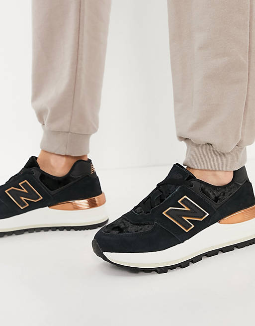 New Balance - 574 - Sneakers nere e oro rosa con zeppa ١٢ برو