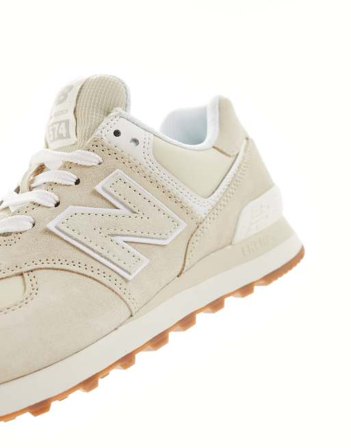 New Balance 574 sneakers with gum sole in beige