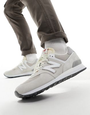  574 trainers in light grey