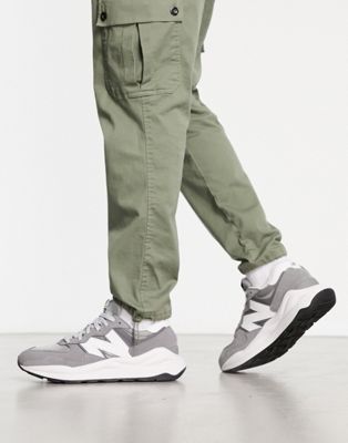 New Balance 5740 trainers in grey and white - ASOS Price Checker