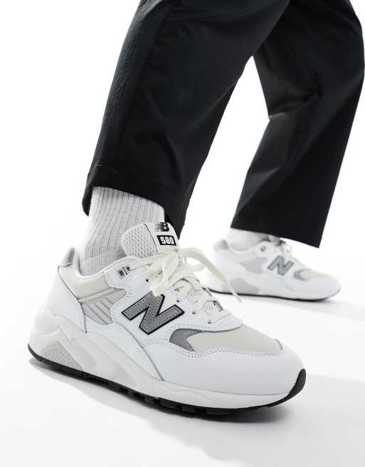 New Balance 580 sneakers in white with gray detail | ASOS