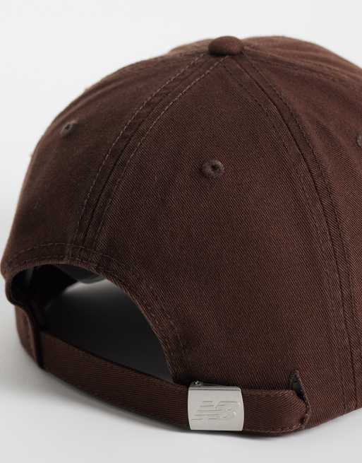 New Balance 6-panel cap 1906 in bruin, 2 van 3