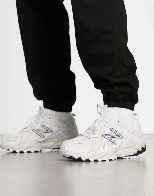 New Balance 610 trainers in white