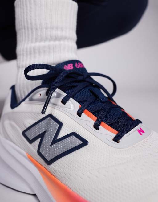 New Balance – 680 – Laufschuhe in Wollweiß und Rosa, 4 von 5
