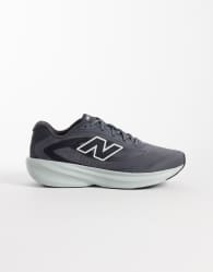 New Balance 680 trainers in grey