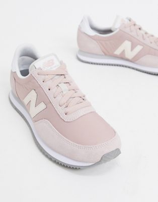 New Balance Women's 720 Casual Sneakers 